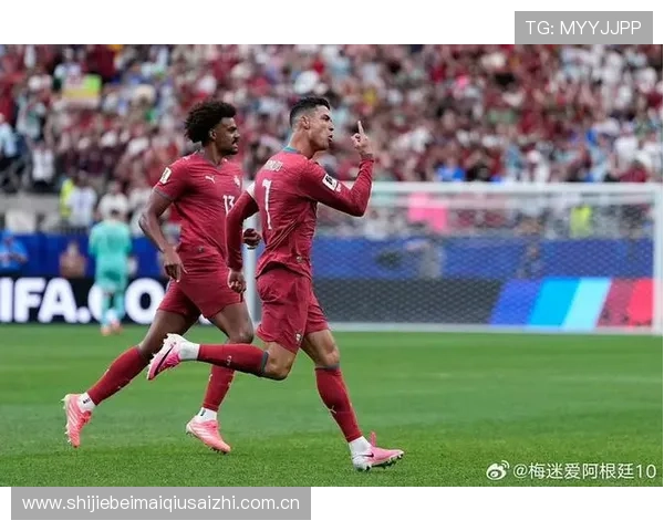 乌兹别克斯坦面对葡萄牙边路进攻的防守策略与比赛中的关键时刻回顾 乌兹别克斯坦面对葡萄牙边路进攻的防守策略与比赛中的关键时刻回顾
